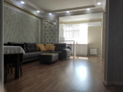 Satılır 2 otaqlı 70 m2 yeni tikili Qara Qarayev m.