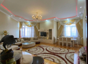 Satılır 4 otaqlı 200 m2 yeni tikili 8 mkr