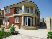 Satılır 6 otaqlı 380 m2 bağ evi Novxanı