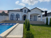 Satılır 4 otaqlı 200 m2 bağ evi Mərdəkan