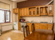 İcarəyə verilir 4 otaqlı 140 m2 yeni tikili Sahil m.