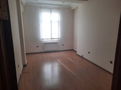 İcarəyə verilir 4 otaqlı 120 m2 yeni tikili Koroğlu Parkı