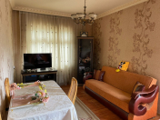 Satılır 2 otaqlı 60 m2 köhnə tikili Bakıxanov