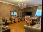 Satılır 4 otaqlı 165 m2 yeni tikili 8 mkr