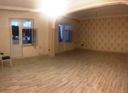 Satılır 4 otaqlı 110 m2 köhnə tikili Bakıxanov
