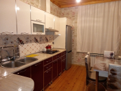 İcarəyə verilir 4 otaqlı 158 m2 yeni tikili Qəbələ