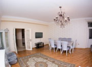 İcarəyə verilir 3 otaqlı 100 m2 yeni tikili 28 May m.