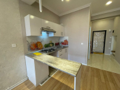 Satılır 1 otaqlı 40 m2 yeni tikili 28 May m.