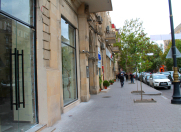 İcarəyə verilir 4 otaqlı 108 m2 obyekt 28 May m.