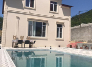 İcarəyə verilir 2 otaqlı 180 m2 villa Qəbələ
