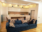 İcarəyə verilir 3 otaqlı 120 m2 yeni tikili Badamdar