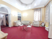 İcarəyə verilir 6 otaqlı 180 m2 köhnə tikili 28 May m.