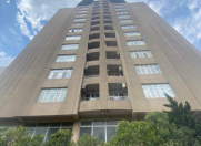 Satılır 4 otaqlı 176 m2 yeni tikili 28 May m.