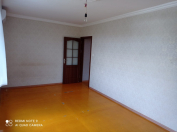 Satılır 2 otaqlı 42 m2 köhnə tikili Bakıxanov