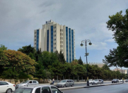 Satılır 3 otaqlı 70 m2 köhnə tikili Nizami m.