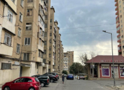 Satılır 5 otaqlı 111 m2 köhnə tikili Həzi Aslanov m.