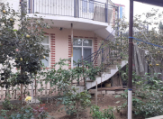 Satılır 4 otaqlı 400 m2 həyət evi Sahil
