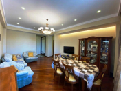 Satılır 3 otaqlı 125 m2 yeni tikili Azərbaycan Dillər Universiteti