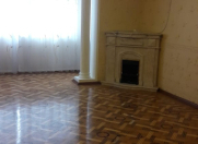 Satılır 4 otaqlı 150 m2 yeni tikili Nizami m.