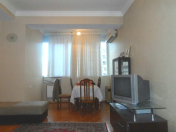 Satılır 2 otaqlı 45 m2 yeni tikili Ayna Sultanova heykəli