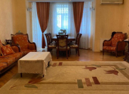 Satılır 3 otaqlı 130 m2 yeni tikili Nizami m.