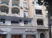 İcarəyə verilir 2 otaqlı 100 m2 köhnə tikili İçəri Şəhər m.