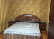 İcarəyə verilir 4 otaqlı 120 m2 köhnə tikili Elmlər Akademiyası m.