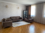 Satılır 4 otaqlı 208 m2 yeni tikili 8 mkr