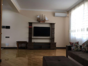 Satılır 4 otaqlı 200 m2 yeni tikili Səbail r.