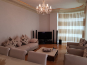 Satılır 4 otaqlı 165 m2 yeni tikili 7 mkr