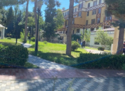 Satılır 3 otaqlı 80 m2 köhnə tikili İnşaatçılar m.