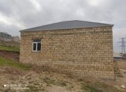 Satılır 3 otaqlı 90 m2 həyət evi Binəqədi r.