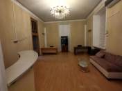 İcarəyə verilir 2 otaqlı 80 m2 ofis 28 May m.