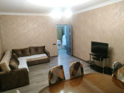 İcarəyə verilir 2 otaqlı 60 m2 köhnə tikili 28 May m.