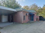 İcarəyə verilir 3 otaqlı 100 m2 həyət evi Qax