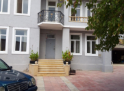İcarəyə verilir 5 otaqlı 200 m2 həyət evi Şıxov