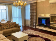 Satılır 3 otaqlı 138 m2 yeni tikili 28 May m.