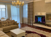 Satılır 3 otaqlı 138 m2 yeni tikili 28 May m.