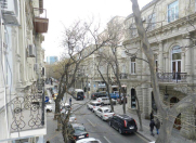 Satılır 2 otaqlı 60 m2 köhnə tikili Fəvvarələr meydanı