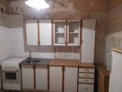 Satılır 1 otaqlı 50 m2 köhnə tikili Gənclik m.