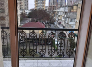 Satılır 3 otaqlı 81 m2 köhnə tikili Elmlər Akademiyası m.