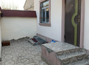 Satılır 3 otaqlı 64 m2 həyət evi 28 Mall