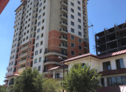 Satılır 2 otaqlı 90 m2 yeni tikili Qara Qarayev m.