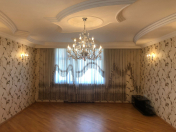 Satılır 4 otaqlı 180 m2 yeni tikili 8 mkr