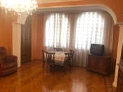 Satılır 4 otaqlı 160 m2 yeni tikili 8 mkr