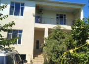 Satılır 5 otaqlı 200 m2 həyət evi Badamdar