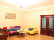 İcarəyə verilir 3 otaqlı 156 m2 yeni tikili 28 May m.