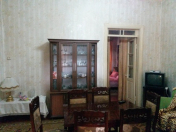 Satılır 3 otaqlı 60 m2 həyət evi Yasamal r.