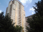 Satılır 4 otaqlı 220 m2 yeni tikili 28 May m.