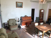 Satılır 3 otaqlı 130 m2 köhnə tikili Sahil m.